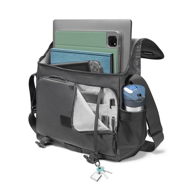 TÚI ĐEO VAI TOMTOC CROSS BODY MESSENGER MULTI-FUNCTION WATERPROOF FOR ULTRABOOK 13″14″ A47-C01D 19 TÚI ĐEO VAI TOMTOC CROSS BODY MESSENGER MULTI-FUNCTION WATERPROOF FOR ULTRABOOK 13″14″ A47-C01D
