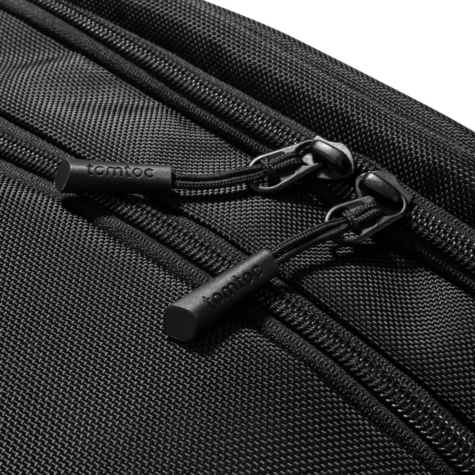 balo-tomtoc-usa-navigator-t67-travel-laptop-backpack-t67-04