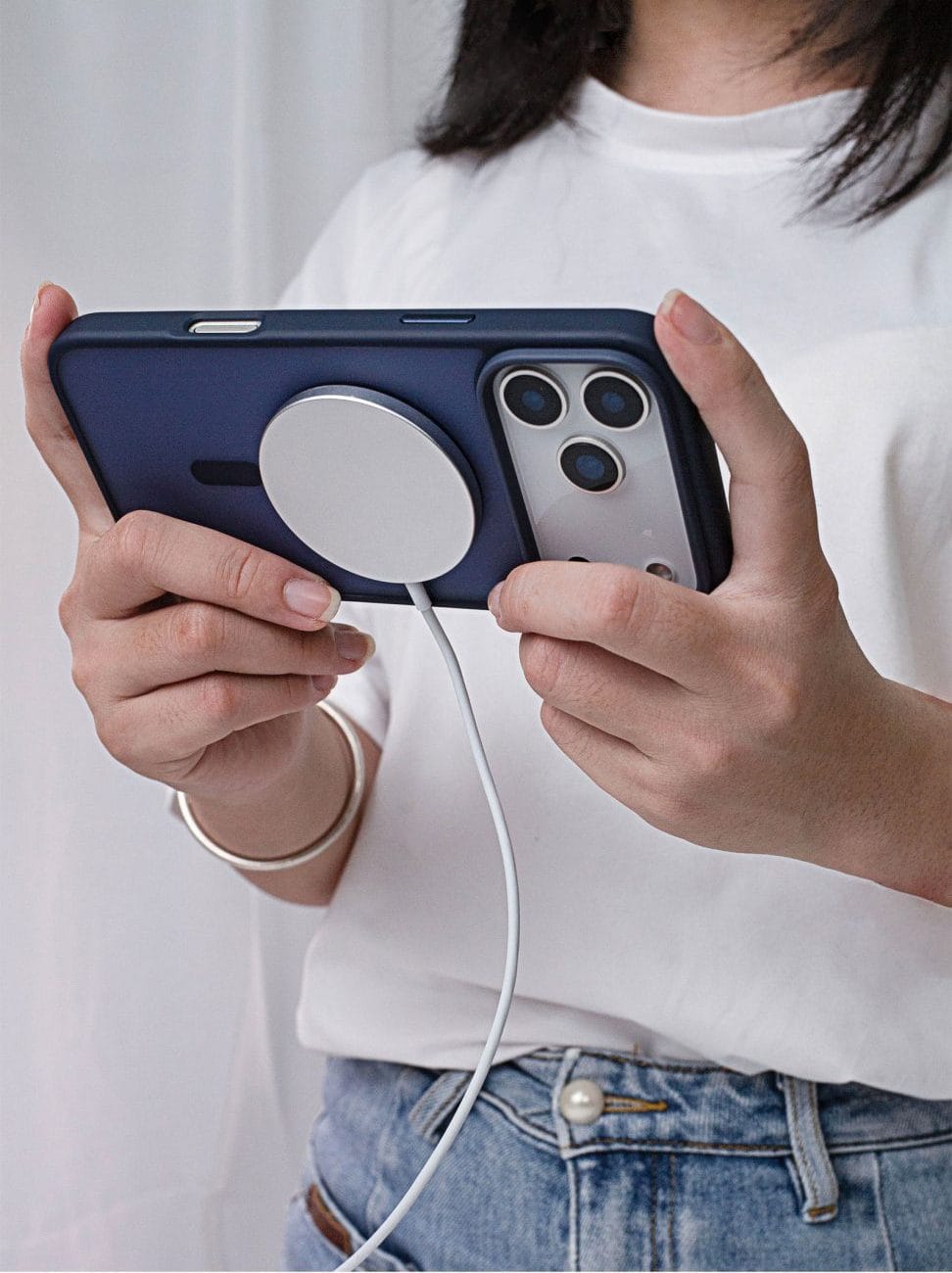 Ốp lưng Magsafe Mipow Kingbull MATTEX White iPhone 17 Series 26 op-lung-magsafe-mipow-kingbull-mattex-white-iphone-17-series-08